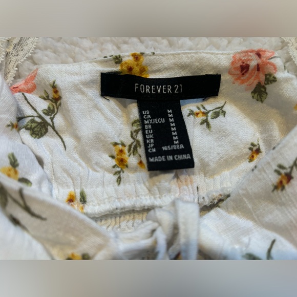 American Eagle Top - Picture 4 of 7